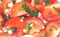 Salade van tomaten met ajuin    >  60 gr